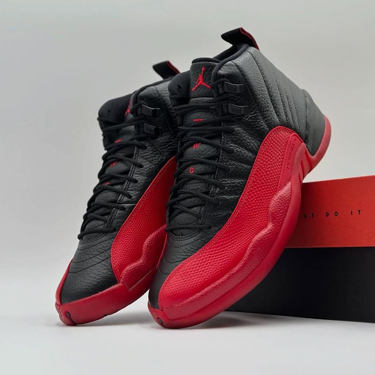 INSPIRED 12 SNEACKERS